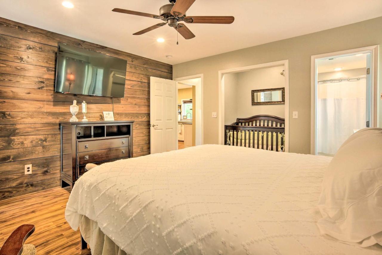 The Gathering Place Brenham Home On 6 Acres Exterior foto